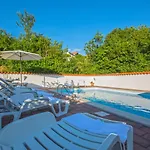 Gri Ane With Pool Near
